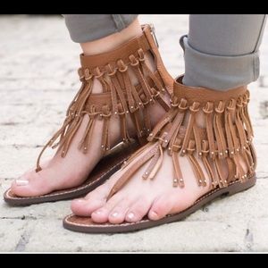 San Eldelma Griffin Anckle  Sandals